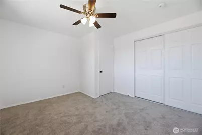 506 Calistoga Street W, Orting, WA 98360 - Photo 32