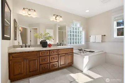 3021 70th Avenue SE, Mercer Island, WA 98040 - Photo 20