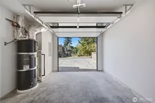 9811 Linden Ave N, Seattle, WA 98103 - Photo 14