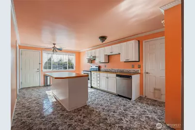 17111 5th Avenue Ct E, Spanaway, WA 98387 - Photo 8