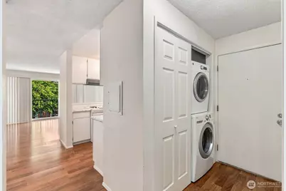 762 Hayes Street #23, Seattle, WA 98109 - Photo 20