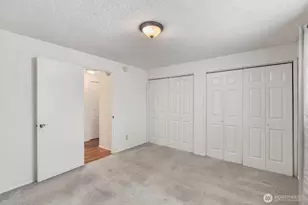762 Hayes St, Seattle, WA 98109 - Photo 16