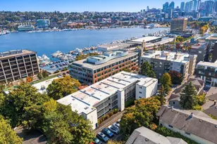 762 Hayes St, Seattle, WA 98109 - Photo 28