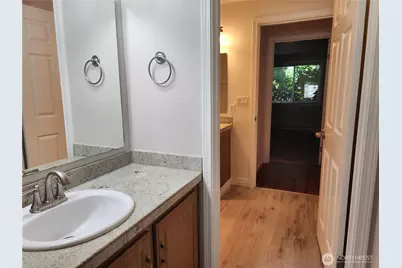 10014 NE 127th Place #A-103, Kirkland, WA 98034 - Photo 18