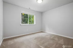 3890 Portside Dr, Bremerton, WA 98312 - Photo 30