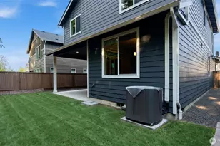 3890 Portside Dr, Bremerton, WA 98312 - Photo 36