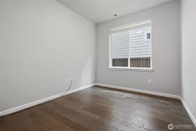 3890 Portside Drive, Bremerton, WA 98312 - Photo 10