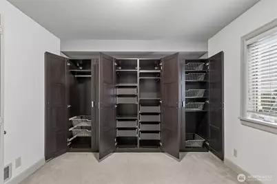 102 Galer Street #102, Seattle, WA 98109 - Photo 10