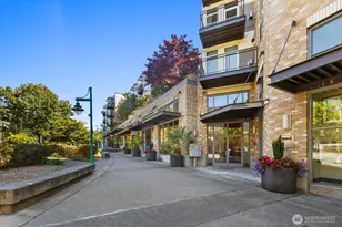 211 Kirkland Ave, Kirkland, WA 98033 - Photo 2