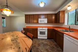 13921 217th Ave SE, Issaquah, WA 98027 - Photo 10