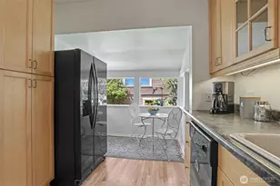 322 N 81st St, Seattle, WA 98103 - Photo 14