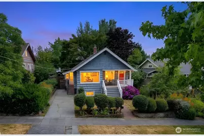 322 N 81st Street, Seattle, WA 98103 - Photo 2