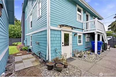 8903 3rd Avenue NW, Seattle, WA 98117 - Photo 32