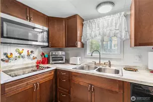590 Ocean View Dr, Oak Harbor, WA 98277 - Photo 14