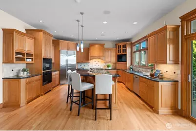 454 W Lake Sammamish Parkway NE, Bellevue, WA 98008 - Photo 10