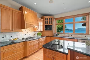 454 West LK Sammamish Pkwy NE, Bellevue, WA 98008 - Photo 6