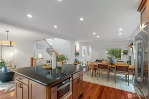 525 27th Ave, Seattle, WA 98122 - Photo 10