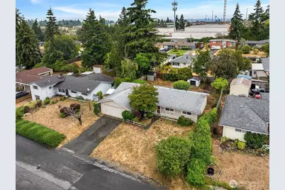 23450 27th Avenue S, Des Moines, WA 98198 - Photo 2