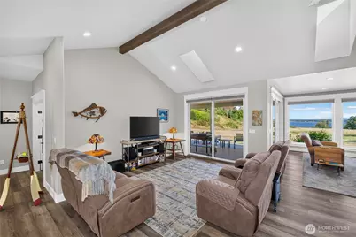 2115 Chinook Ridge Lane, Oak Harbor, WA 98277 - Photo 8