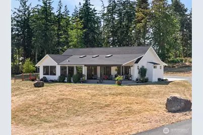 2115 Chinook Ridge Lane, Oak Harbor, WA 98277 - Photo 2