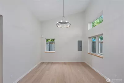 8623 30th Avenue SW, Seattle, WA 98126 - Photo 4