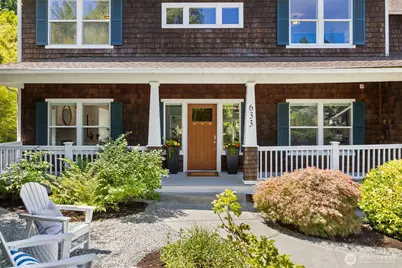 633 Klickitat Place NE, Bainbridge Island, WA 98110 - Photo 2