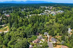 633 Klickitat Pl NE, Bainbridge Island, WA 98110 - Photo 36