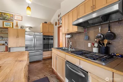 5375 Shore Meadow Road, Freeland, WA 98249 - Photo 12