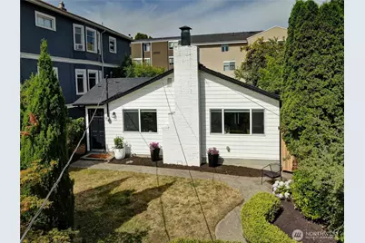2353 Federal Avenue E, Seattle, WA 98102 - Photo 2