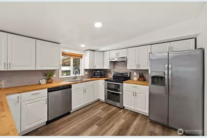 9522 203rd Avenue E, Bonney Lake, WA 98391 - Photo 12