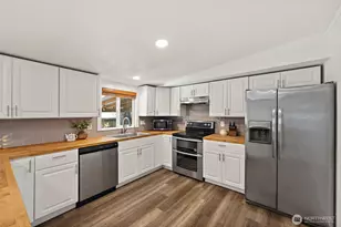 9522 203rd Ave E, Bonney Lake, WA 98391 - Photo 12