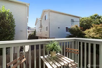 8504 29th Avenue NW, Seattle, WA 98117 - Photo 12