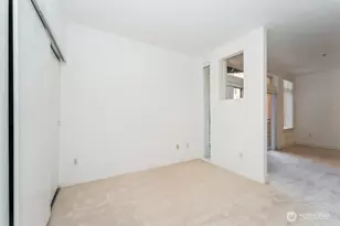 2414 1st Ave, Seattle, WA 98121 - Photo 4