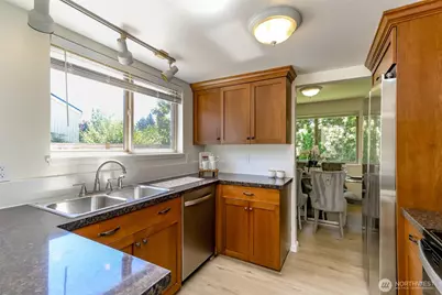 17229 160th Avenue SE, Renton, WA 98058 - Photo 14