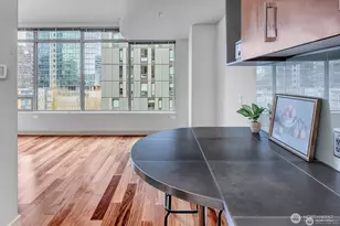 910 Lenora St, Seattle, WA 98121 - Photo 10