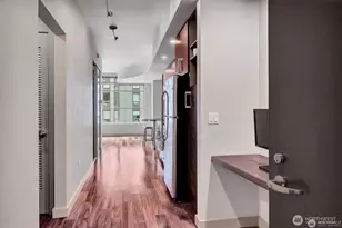 910 Lenora St, Seattle, WA 98121 - Photo 4