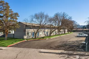 6721 W Kennewick Ave, Kennewick, WA 99336 - Photo 2