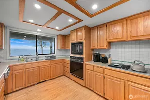 8539 Semiahmoo Dr, Blaine, WA 98230 - Photo 6