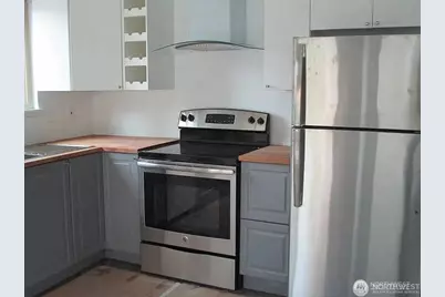 1750 NW 58th Street, Seattle, WA 09107 - Photo 2