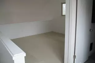1750 NW 58th St, Seattle, WA 09107 - Photo 6