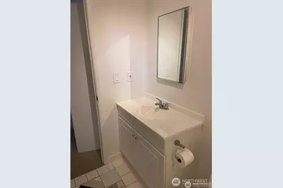 1750 NW 58th Street, Seattle, WA 09107 - Photo 18