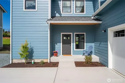 2914 K Avenue, Anacortes, WA 98221 - Photo 1