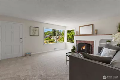 3909 SW Stevens Street, Seattle, WA 98116 - Photo 4