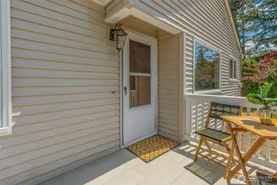 3909 SW Stevens Street, Seattle, WA 98116 - Photo 2