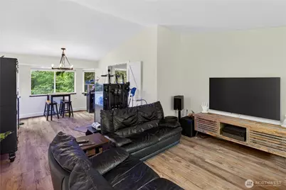 21313 NE 10th Place, Sammamish, WA 98074 - Photo 6