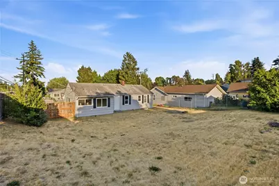 13607 2nd Avenue SW, Seattle, WA 98166 - Photo 18