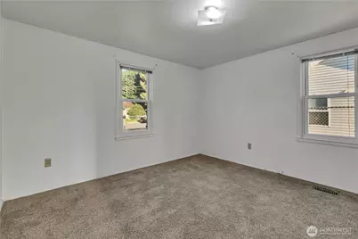 13607 2nd Avenue SW, Seattle, WA 98166 - Photo 12