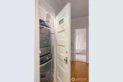 615 Boren Avenue #17, Seattle, WA 98104 - Photo 24