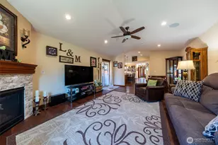 10908 24th Dr SE, Everett, WA 98208 - Photo 16