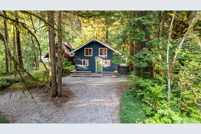 7104 Rainier Way, Glacier, WA 98244 - Photo 2